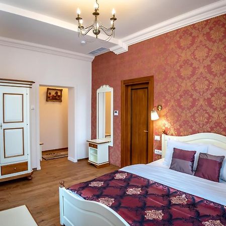 Ana Boutique Bed and Breakfast Alba Iulia Buitenkant foto
