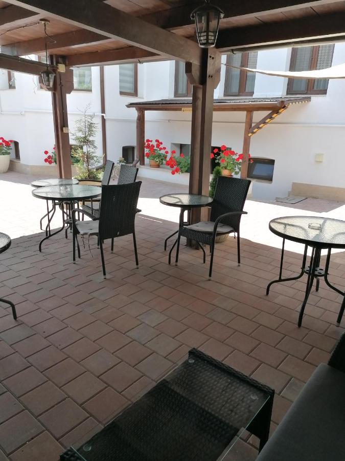 Ana Boutique Bed and Breakfast Alba Iulia Buitenkant foto