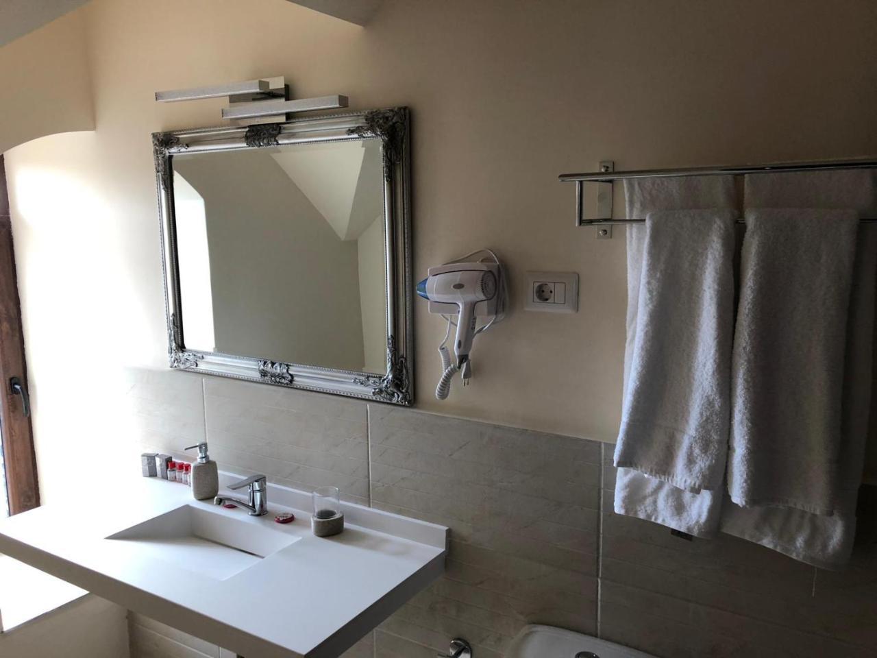 Ana Boutique Bed and Breakfast Alba Iulia Buitenkant foto