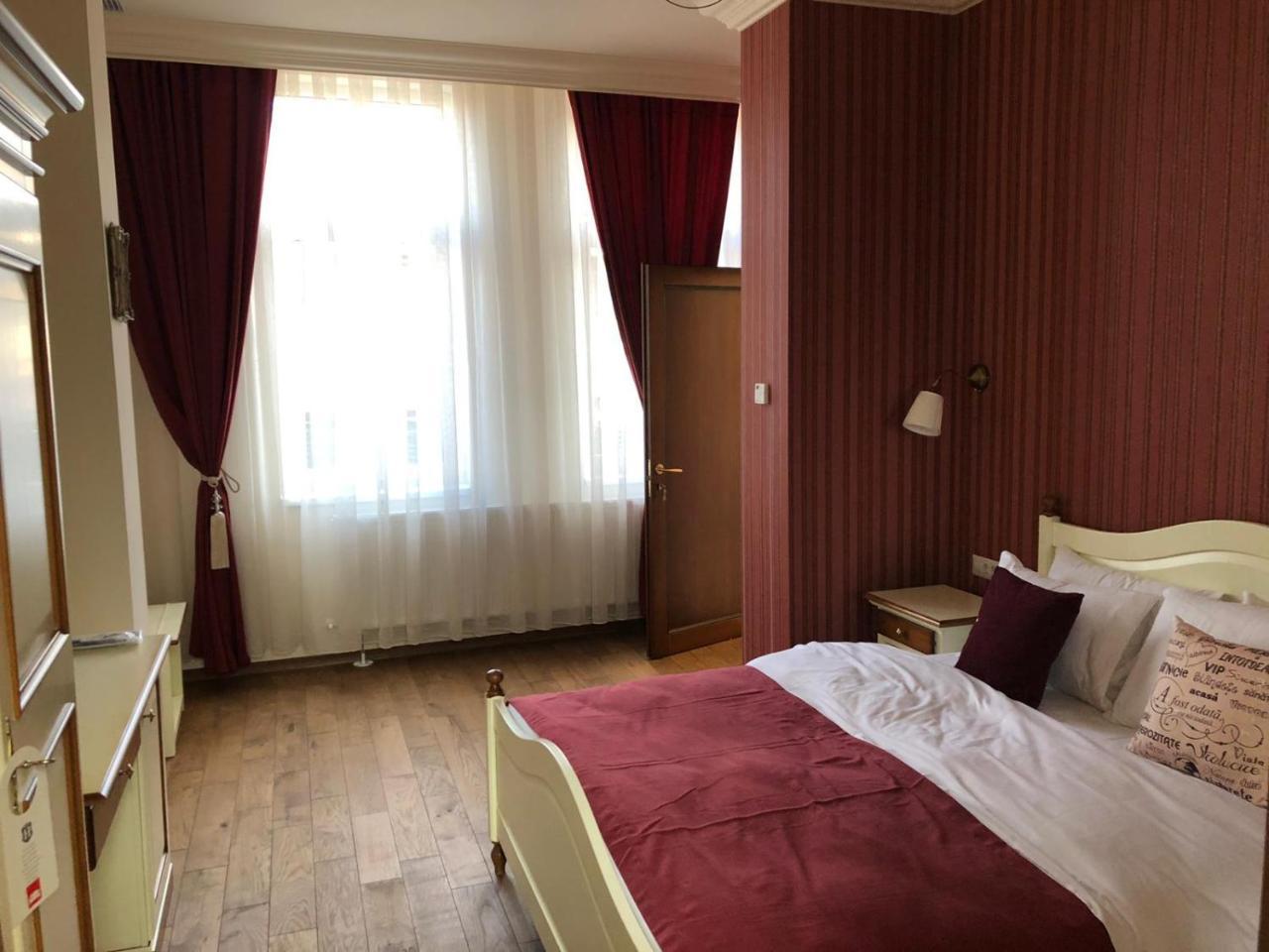 Ana Boutique Bed and Breakfast Alba Iulia Buitenkant foto