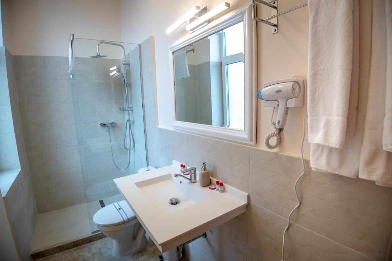 Ana Boutique Bed and Breakfast Alba Iulia Buitenkant foto