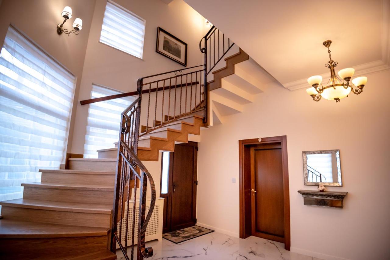Ana Boutique Bed and Breakfast Alba Iulia Buitenkant foto