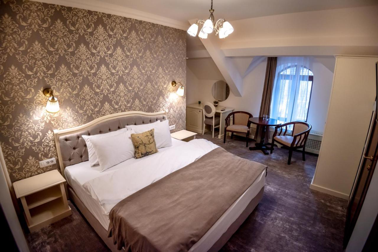 Ana Boutique Bed and Breakfast Alba Iulia Buitenkant foto