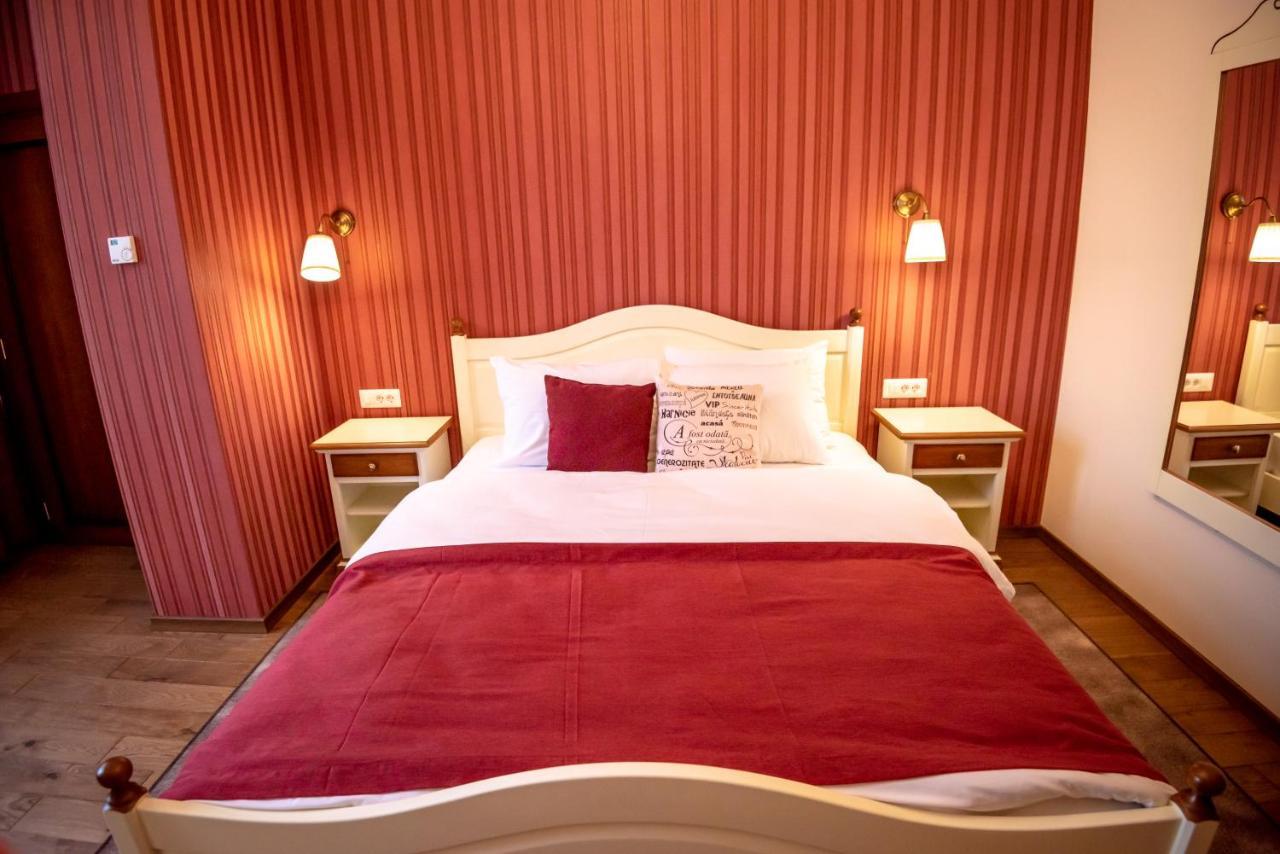 Ana Boutique Bed and Breakfast Alba Iulia Buitenkant foto
