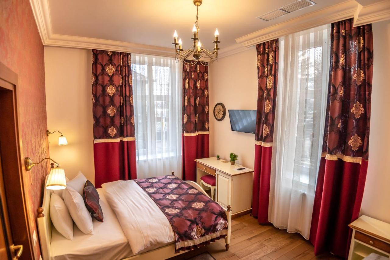 Ana Boutique Bed and Breakfast Alba Iulia Buitenkant foto