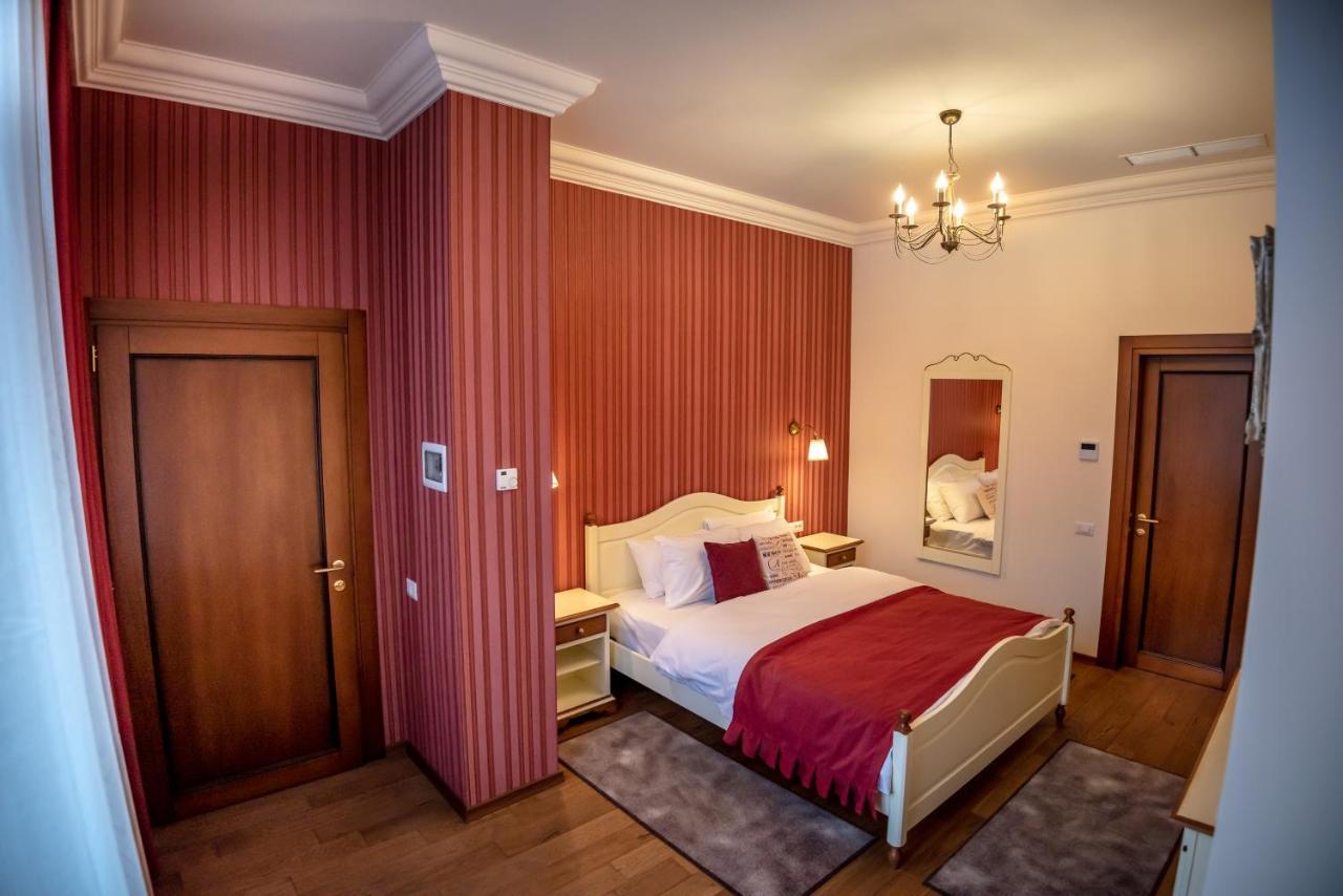 Ana Boutique Bed and Breakfast Alba Iulia Buitenkant foto