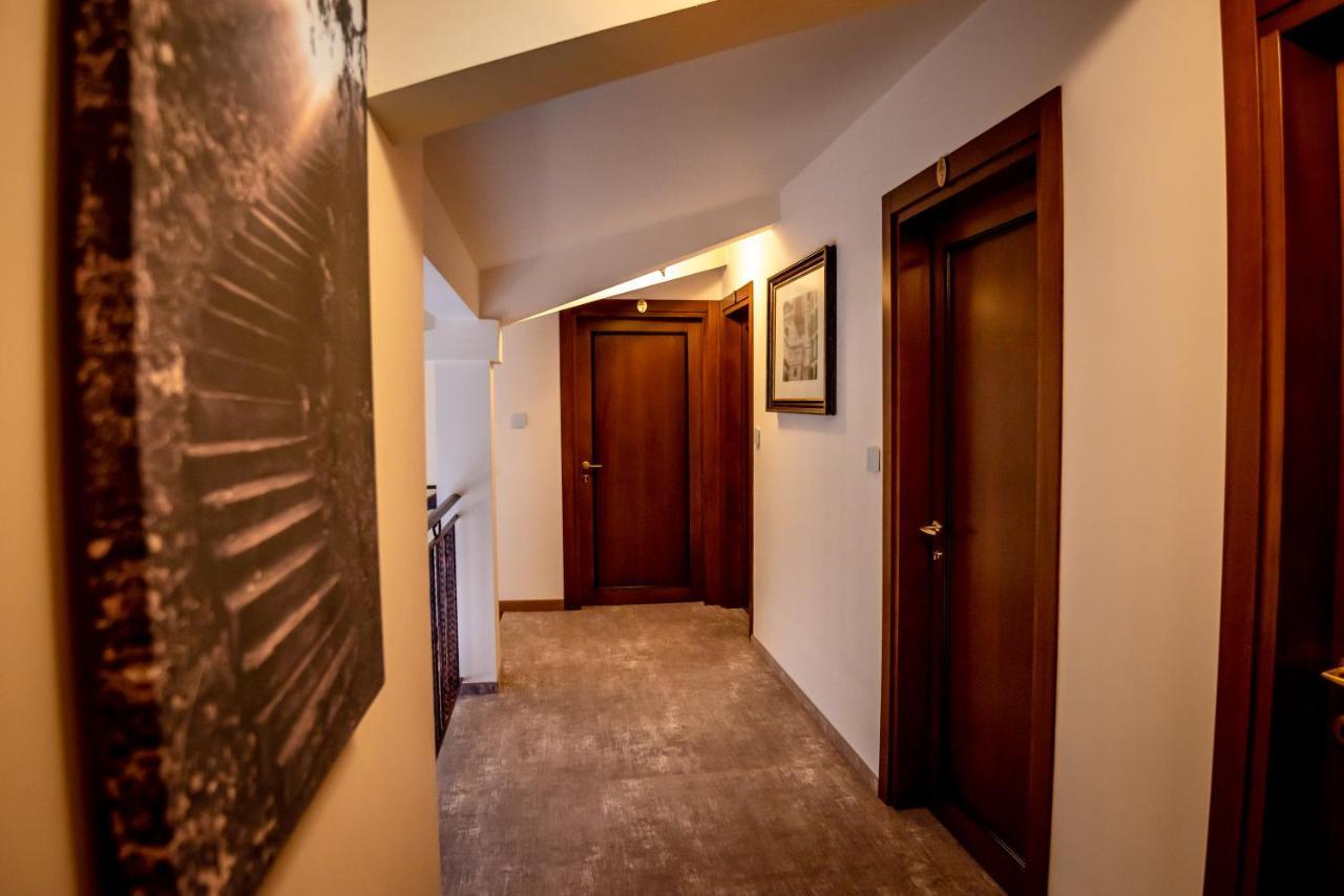 Ana Boutique Bed and Breakfast Alba Iulia Buitenkant foto