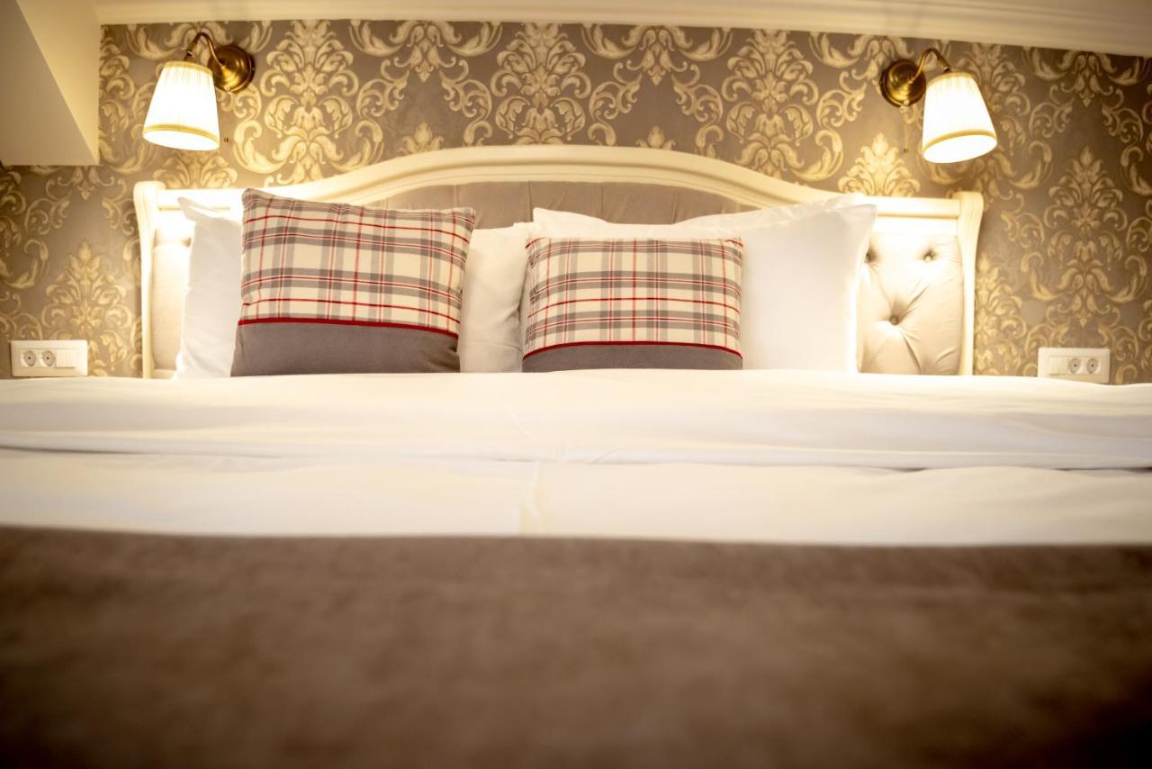Ana Boutique Bed and Breakfast Alba Iulia Buitenkant foto